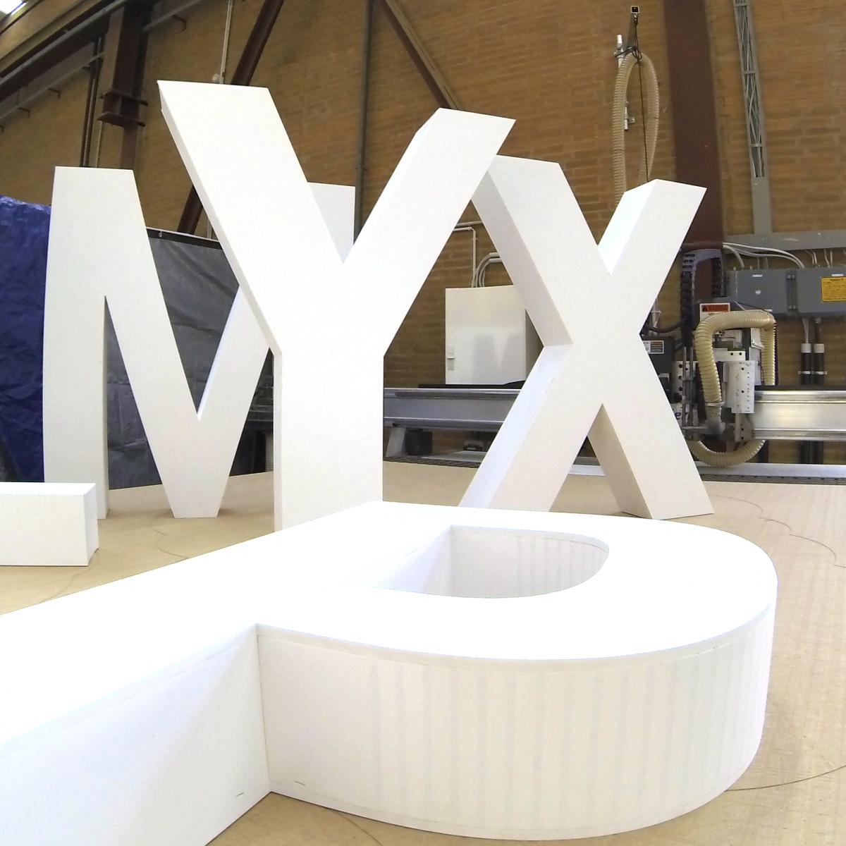 XXL-Buchstaben aus PVC